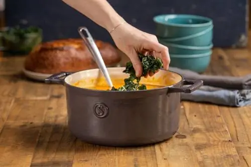 saveur выбирает чугунную посуду Macys