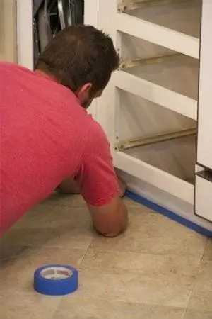 Как покрасить столешницы и шкафы из пластика Formica