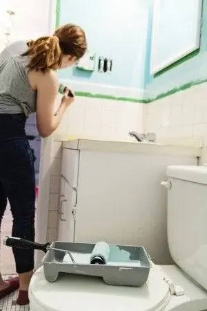 Как рисовать за туалетом