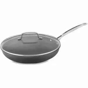 Лучший вариант сковороды: классическая сковорода Cuisinart 622-30G Chef с антипригарным покрытием