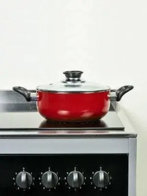 Как очистить стеклянную варочную панель после ужина