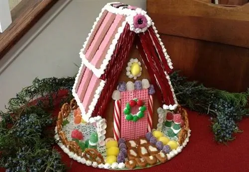Как сделать пряничный домик - завершено