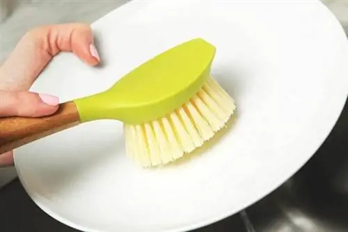 Лучший вариант щетки для посуды