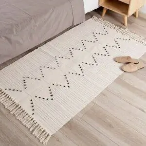 Лучший вариант кухонных ковриков: idee-home Boho Kitchen Rug Runner с тканой кисточкой
