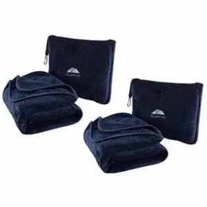 Лучшие варианты дорожных одеял: BlueHills 2-Pack Premium Soft Travel Blanket Pillow