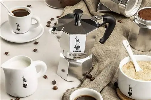 Лучший кофейник Moka для приготовления кофе на плите