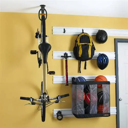 Как закрепить велосипед на стене с помощью Gladiator Advanced Bike Storage от GarageWorks