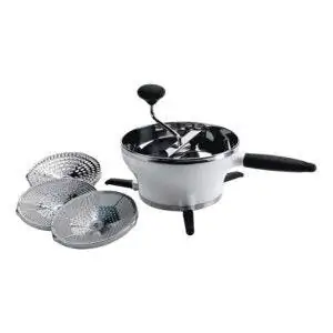Лучший вариант кухонного гаджета: OXO Good Grips Food Mill
