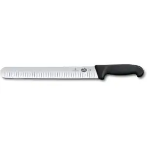 Лучшие варианты ножей для грудинки: Victorinox Swiss Army - 47645 Столовые приборы Fibrox Pro
