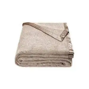 Лучший вариант шерстяных одеял: шерстяное одеяло Spencer & Whitney Beige Herringbone