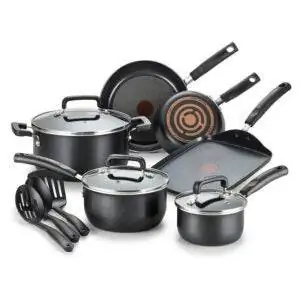 Лучший вариант набора посуды: набор посуды T-fal Signature с антипригарным покрытием, безопасный для посудомоечной машины Лучший вариант набора посуды: набор посуды T-fal Signature с антипригарным покрытием, безопасный для посудомоечной машины