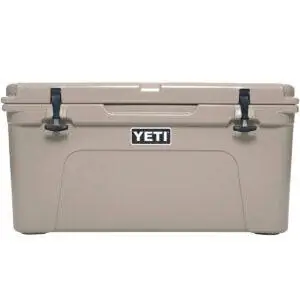 Лучшие варианты охладителей ротационного формования: охладитель YETI Tundra 65