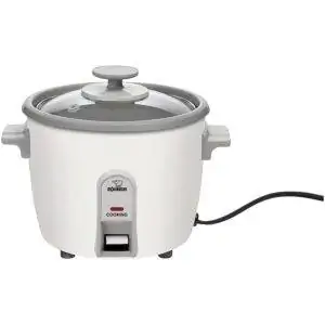 Лучший вариант маленькой рисоварки: Zojirushi NHS-06 3-Cup (сырая) рисоварка