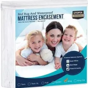 Лучший вариант водонепроницаемого наматрасника: чехол для матраса на молнии Utopia Bedding