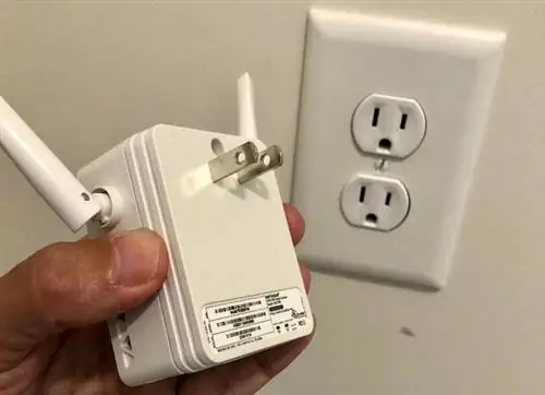 Удлинитель Wi-Fi Netgear
