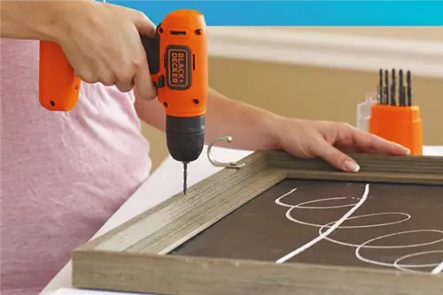 Лучший вариант Roundup 10/13: BLACK+DECKER 8V Drill & Home Tool Kit, 57 шт.