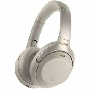 Вариант подарков книголюбу: наушники Sony WH1000XM3 с шумоподавлением