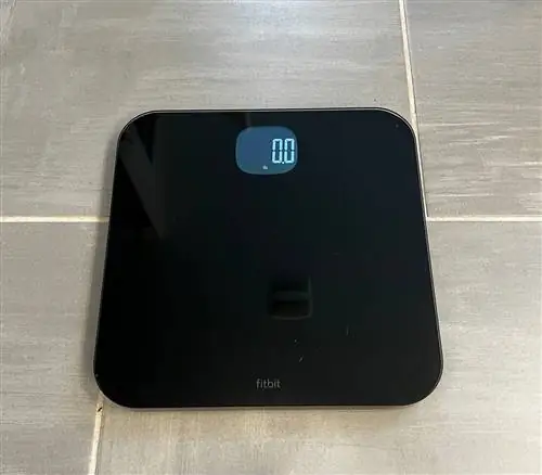 Aria Air - правильные умные весы для поклонников Fitbit