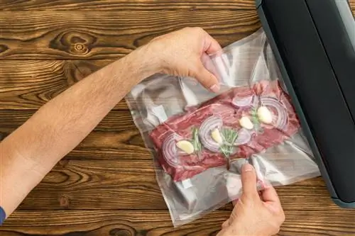 6 продуктов, которые никогда не следует вакуумировать