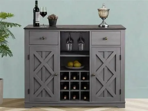 Распродажа в баре