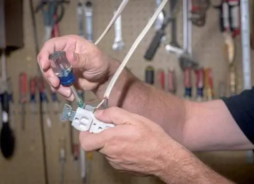 как подключить розетку