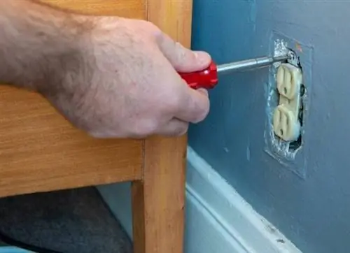 как подключить розетку