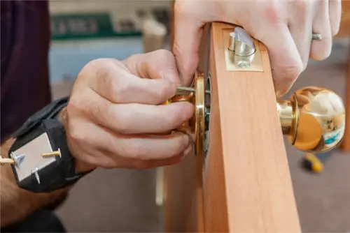 Сколько стоит слесарь