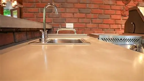 Бетонные столешницы: преимущества, способы изготовления и советы профессионалов