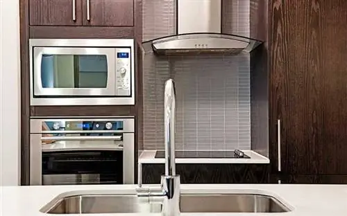 Приборы из нержавейки на кухне