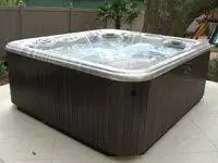 Горячая ванна на террасе.