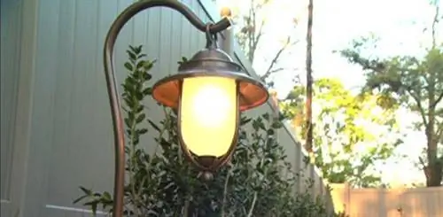 Ландшафтное освещение каретного типа.