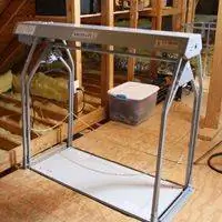 Versa Lift установлен на чердаке.