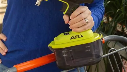 Аккумуляторный отсек аккумуляторного пылесоса Ryobi EZClean Cordless Power Cleaner