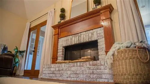 Как побелить кирпичный камин