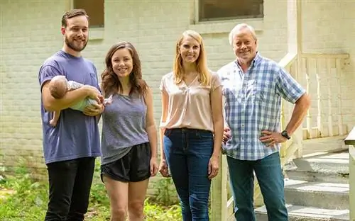 Денвер и Кара Хоузи, а также Челси Липфорд Вульф и Дэнни Липфорд