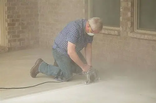 Дэнни Липфорд забивает бетонный пол