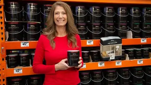 Краска Behr’s Dynasty Paint устойчива к истиранию и отталкивает пятна