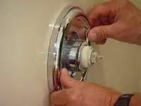 Замена уплотнительного кольца крана.
