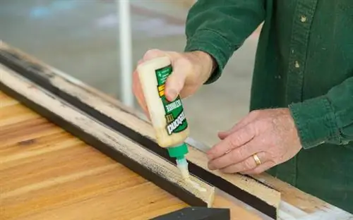 Приклеивание деревянных планок и планок клеем Titebond III Ultimate Wood Glue