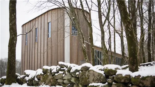 деревянное здание 2