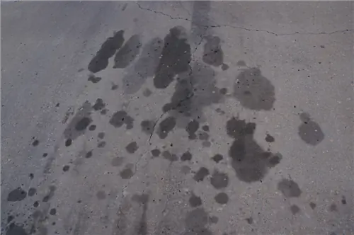 удаление масляных пятен с тротуарной плитки