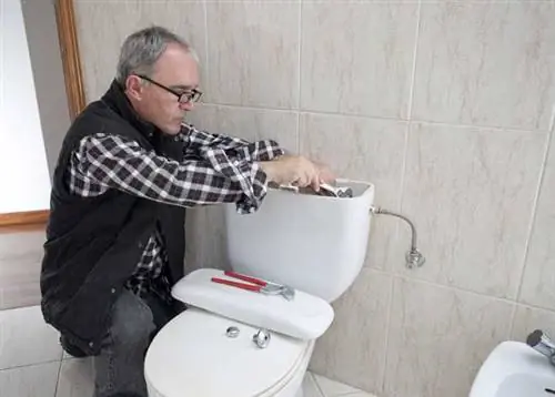 Устранение неполадок в унитазе, который не смывается