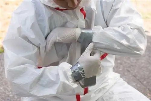 Надевание средств индивидуальной защиты (СИЗ)