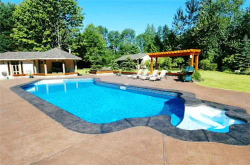 Стоит ли инвестировать в бассейн?