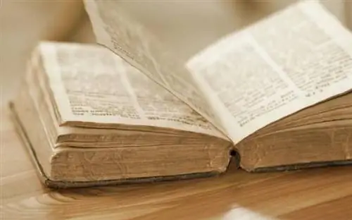 Откройте старую книгу