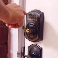 Засов Schlage LiNK.