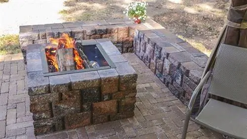 костровая яма и угловая скамейка
