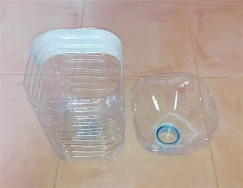 разрезать бутылку