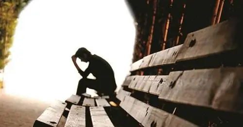 людям с сильными депрессиями нужно лечить пульсатиллу