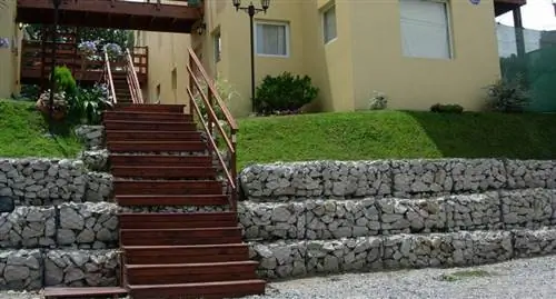 Габионная стена в саду